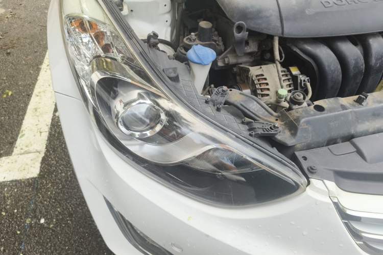 Used Hyundai Elantra (5th Generation / Langdong) 2012 1.8L Automatic Prestige Model Right Front Headlight