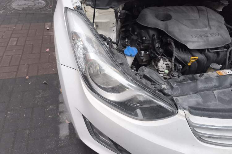Used Hyundai Elantra (5th Generation / Langdong) 2012 1.6L Automatic Fashion Edition Right Front Headlight