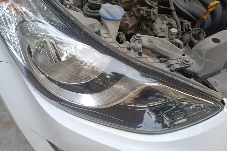 Used Hyundai Elantra (5th Generation / Langdong) 2012 1.6L Automatic Leading Model Right Front Headlight