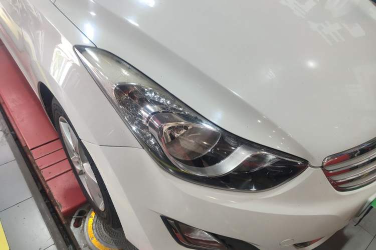 Used Hyundai Elantra (5th Generation / Langdong) 2012 1.6L Automatic Leading Model Right Front Headlight