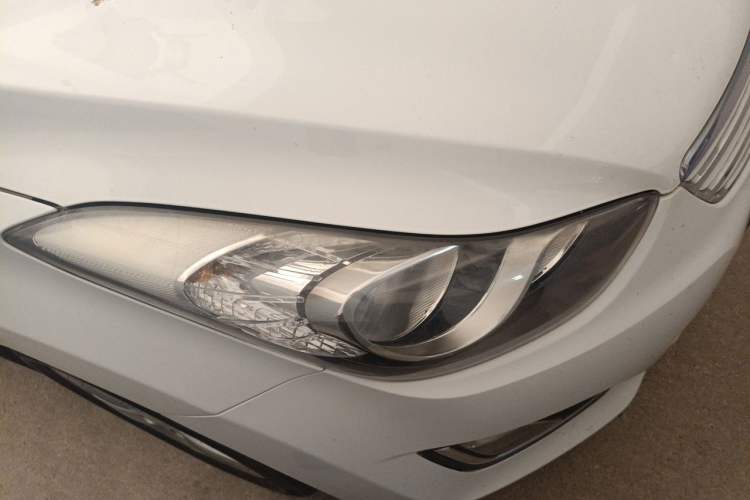 Used Hyundai Elantra (5th Generation / Langdong) 2012 1.6L Automatic Fashion Edition Right Front Headlight