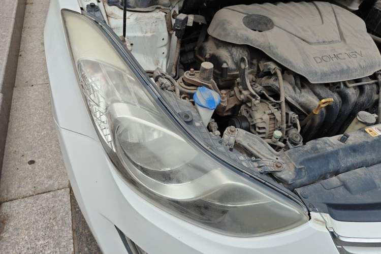 Used Hyundai Elantra (5th Generation / Langdong) 2012 1.6L Manual Leading Model Right Front Headlight