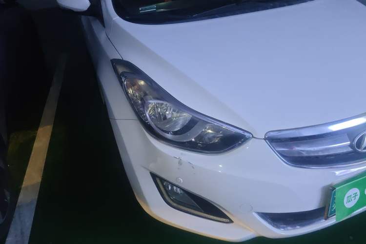 Used Hyundai Elantra (5th Generation / Langdong) 2012 1.6L Automatic Prestige Model Right Front Headlight
