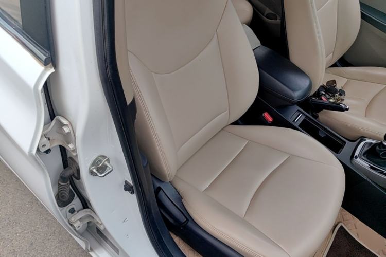 Used Hyundai Elantra (5th Generation / Langdong) 2012 1.6L Manual Leading Model Right Front Seat
