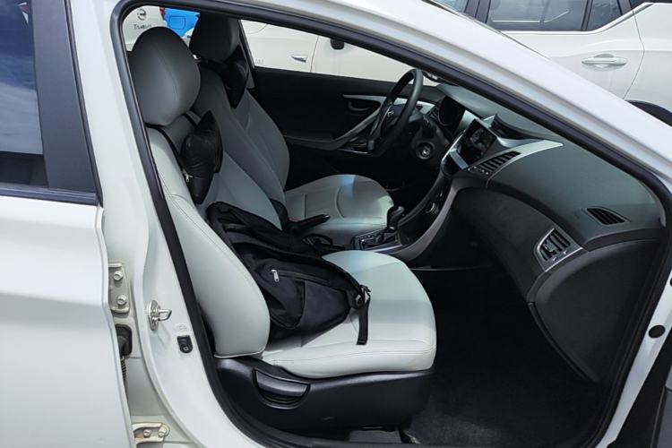 Used Hyundai Elantra (5th Generation / Langdong) 2012 1.6L Automatic Fashion Edition Right Front Seat