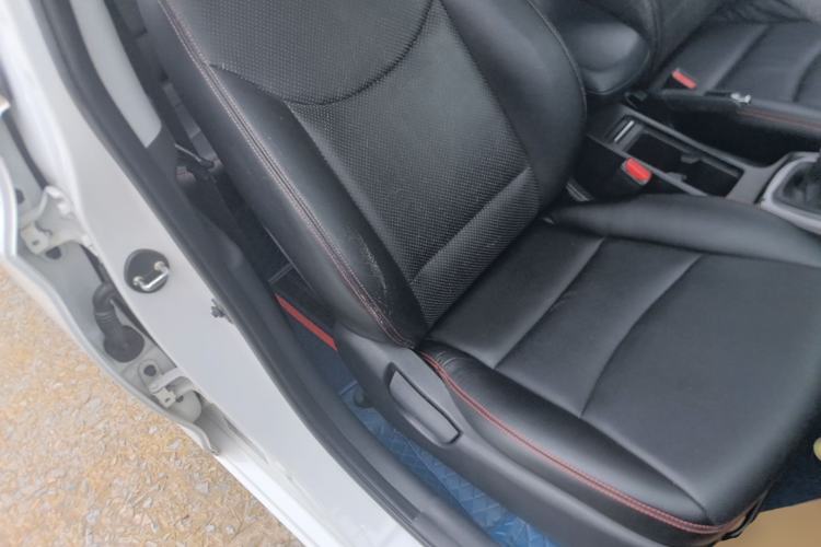 Used Hyundai Elantra (5th Generation / Langdong) 2012 1.6L Manual Leading Model Right Front Seat