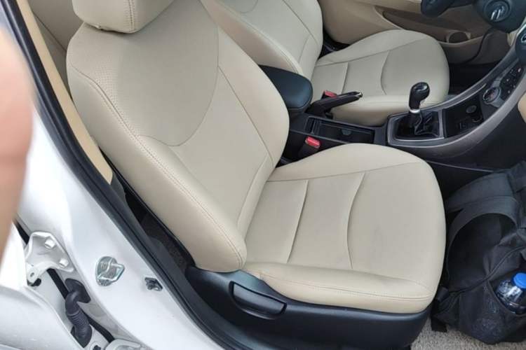 Used Hyundai Elantra (5th Generation / Langdong) 2012 1.6L Manual Fashion Edition Right Front Seat