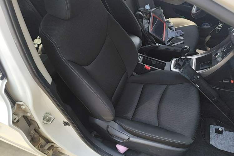Used Hyundai Elantra (5th Generation / Langdong) 2012 1.6L Manual Fashion Edition Right Front Seat