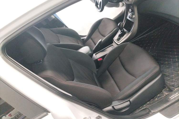 Used Hyundai Elantra (5th Generation / Langdong) 2012 1.6L Automatic Fashion Edition Right Front Seat