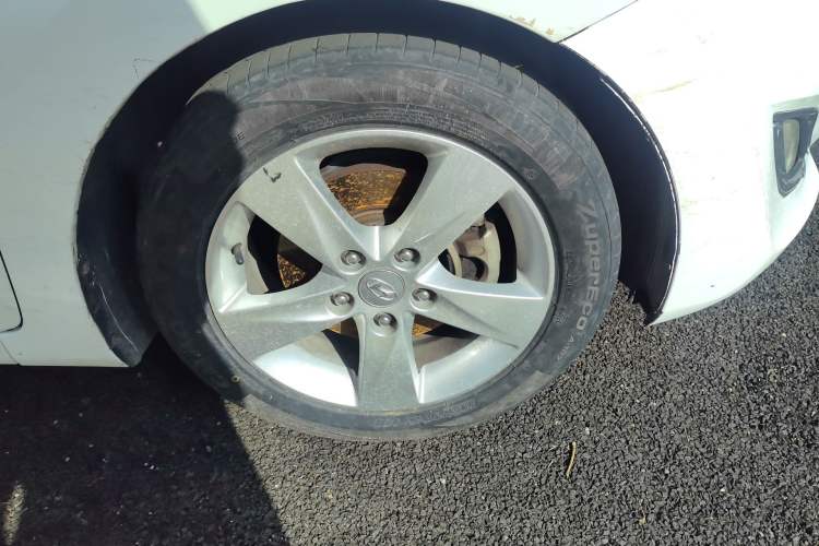 Used Hyundai Elantra (5th Generation / Langdong) 2012 1.6L Manual Leading Model Right Front Wheel Hub