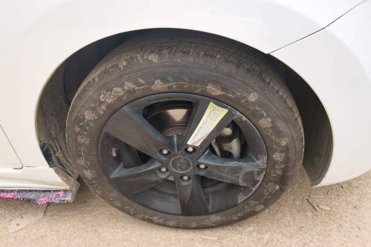 Used Hyundai Elantra (5th Generation / Langdong) 2012 1.6L Manual Leading Model Right Front Wheel Hub