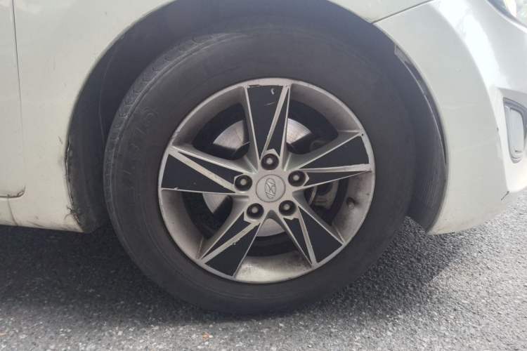 Used Hyundai Elantra (5th Generation / Langdong) 2012 1.6L Manual Leading Model Right Front Wheel Hub
