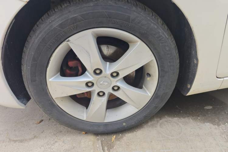 Used Hyundai Elantra (5th Generation / Langdong) 2012 1.6L Manual Leading Model Right Front Wheel Hub
