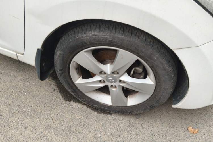 Used Hyundai Elantra (5th Generation / Langdong) 2012 1.6L Automatic Fashion Edition Right Front Wheel Hub
