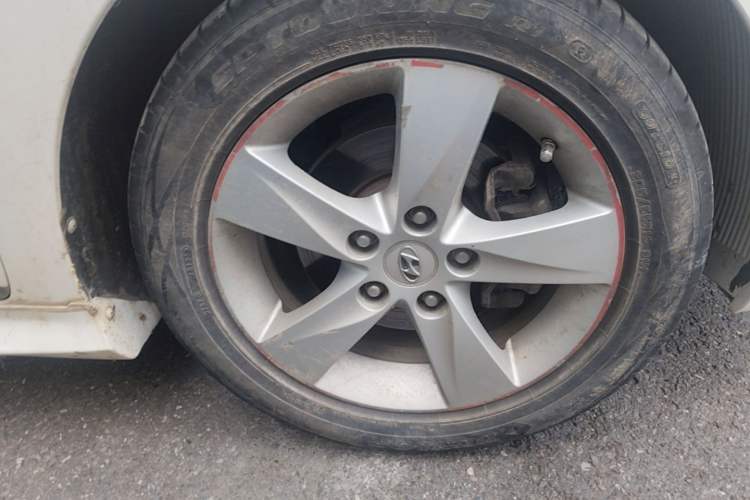 Used Hyundai Elantra (5th Generation / Langdong) 2012 1.6L Manual Fashion Edition Right Front Wheel Hub