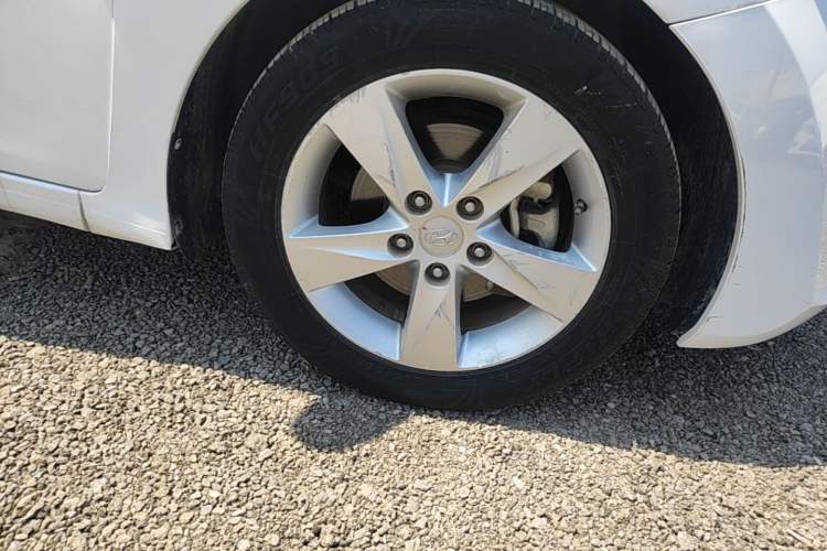 Used Hyundai Elantra (5th Generation / Langdong) 2012 1.6L Manual Leading Model Right Front Wheel Hub