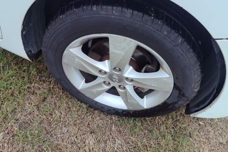 Used Hyundai Elantra (5th Generation / Langdong) 2012 1.6L Automatic Fashion Edition Right Front Wheel Hub