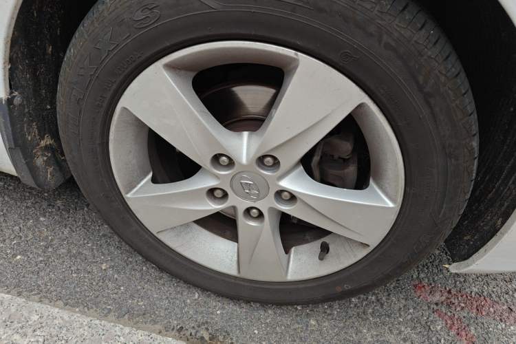 Used Hyundai Elantra (5th Generation / Langdong) 2012 1.6L Manual Leading Model Right Front Wheel Hub