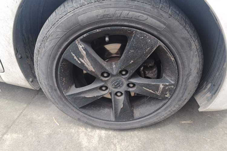 Used Hyundai Elantra (5th Generation / Langdong) 2012 1.6L Manual Leading Model Right Front Wheel Hub