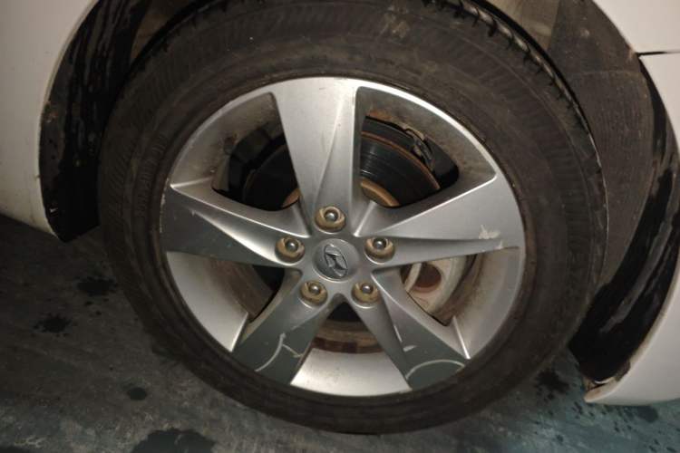 Used Hyundai Elantra (5th Generation / Langdong) 2012 1.6L Manual Leading Model Right Front Wheel Hub