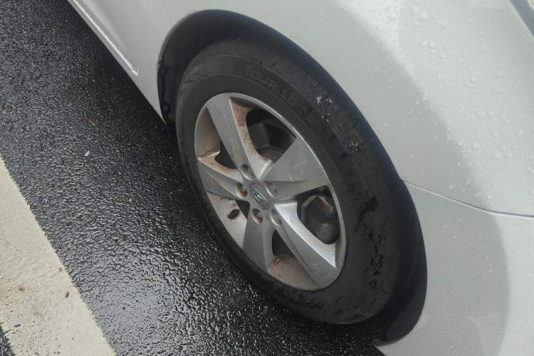 Used Hyundai Elantra (5th Generation / Langdong) 2012 1.6L Automatic Prestige Model Right Front Wheel Hub