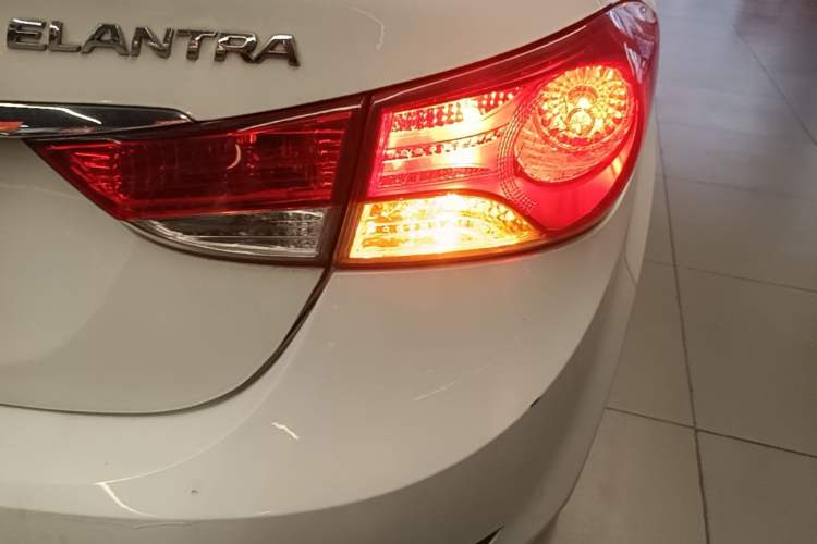 Used Hyundai Elantra (5th Generation / Langdong) 2012 1.6L Automatic Leading Model Right Rear Taillight