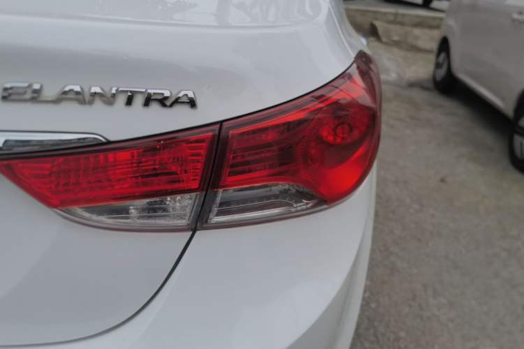 Used Hyundai Elantra (5th Generation / Langdong) 2012 1.6L Manual Leading Model Right Rear Taillight