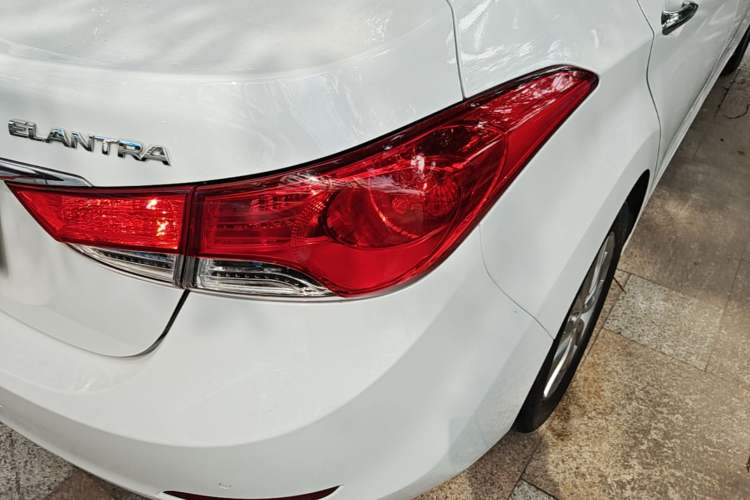 Used Hyundai Elantra (5th Generation / Langdong) 2012 1.6L Manual Leading Model Right Rear Taillight