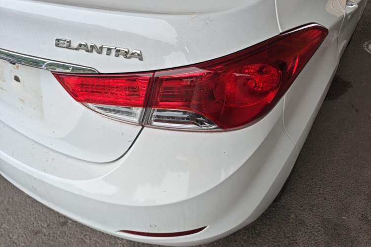 Used Hyundai Elantra (5th Generation / Langdong) 2012 1.6L Automatic Fashion Edition Right Rear Taillight
