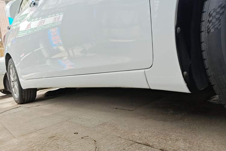 Used Hyundai Elantra (5th Generation / Langdong) 2012 1.6L Manual Leading Model Right Side Sill