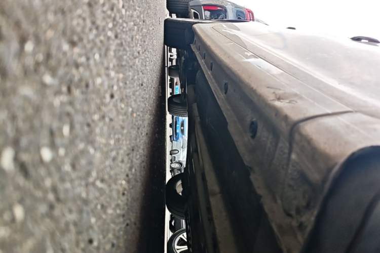 Used Hyundai Elantra (5th Generation / Langdong) 2012 1.6L Automatic Prestige Model Right Side Sill