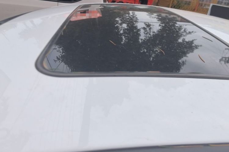 Used Hyundai Elantra (5th Generation / Langdong) 2012 1.6L Manual Leading Model Roof