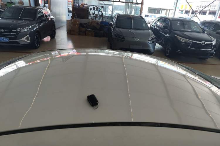 Used Hyundai Elantra (5th Generation / Langdong) 2012 1.6L Manual Fashion Edition Roof