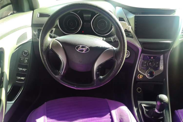 Used Hyundai Elantra (5th Generation / Langdong) 2012 1.6L Manual Leading Model Steering Wheel