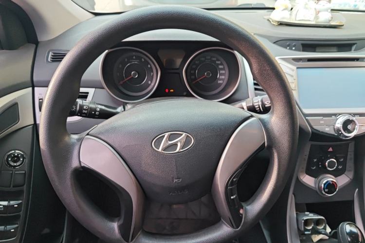 Used Hyundai Elantra (5th Generation / Langdong) 2012 1.6L Automatic Fashion Edition Steering Wheel