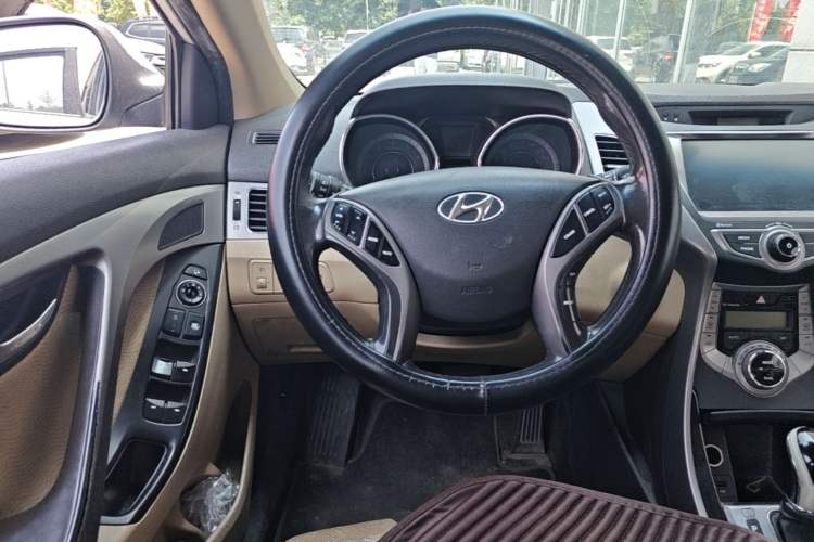 Used Hyundai Elantra (5th Generation / Langdong) 2012 1.6L Automatic Prestige Model Steering Wheel