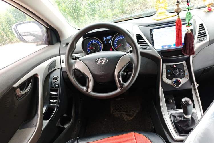 Used Hyundai Elantra (5th Generation / Langdong) 2012 1.6L Manual Fashion Edition Steering Wheel