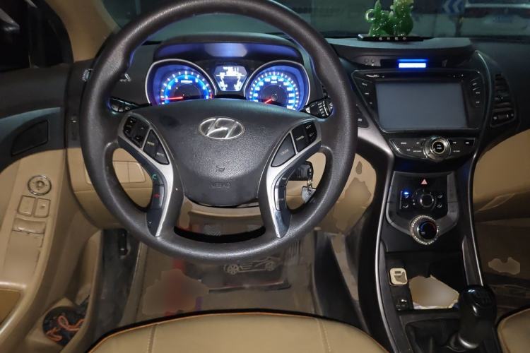 Used Hyundai Elantra (5th Generation / Langdong) 2012 1.6L Manual Fashion Edition Steering Wheel