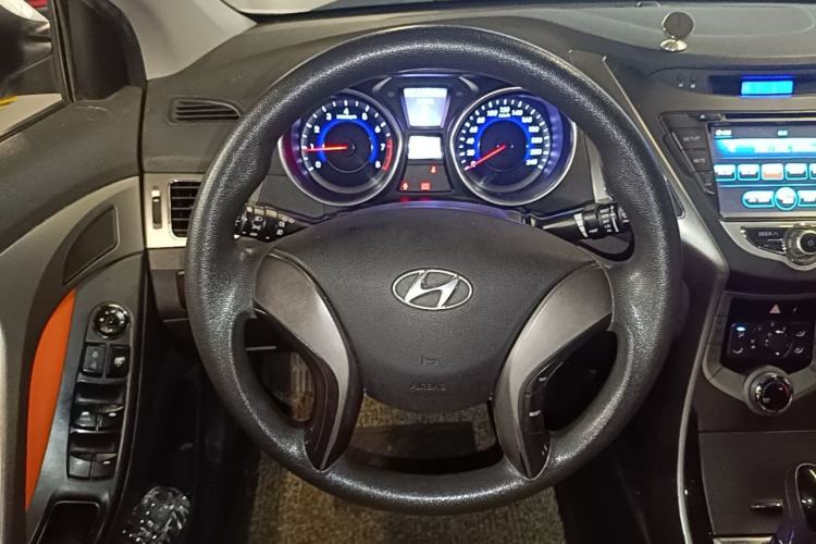 Used Hyundai Elantra (5th Generation / Langdong) 2012 1.6L Automatic Leading Model Steering Wheel