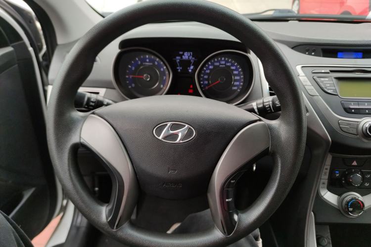 Used Hyundai Elantra (5th Generation / Langdong) 2012 1.6L Manual Fashion Edition Steering Wheel