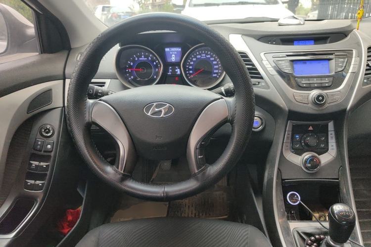 Used Hyundai Elantra (5th Generation / Langdong) 2012 1.6L Manual Leading Model Steering Wheel