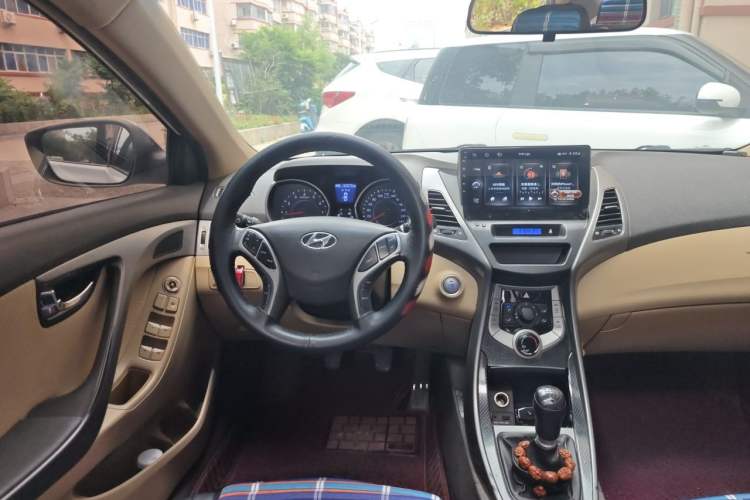 Used Hyundai Elantra (5th Generation / Langdong) 2012 1.6L Manual Leading Model Steering Wheel