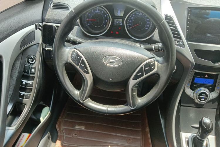 Used Hyundai Elantra (5th Generation / Langdong) 2012 1.6L Automatic Prestige Model Steering Wheel