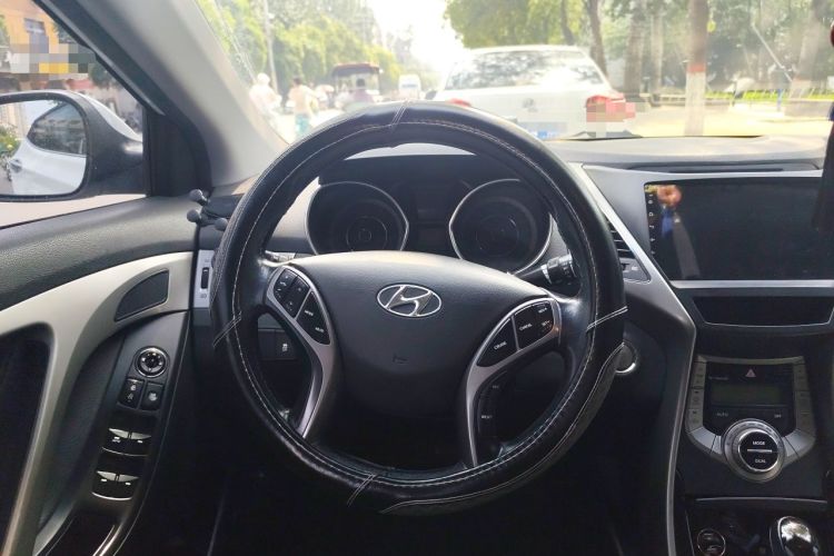 Used Hyundai Elantra (5th Generation / Langdong) 2012 1.6L Automatic Prestige Model Steering Wheel