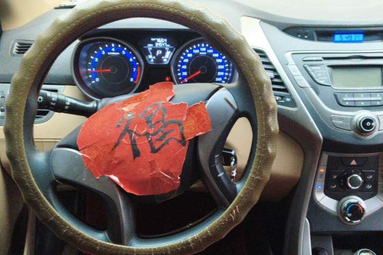 Used Hyundai Elantra (5th Generation / Langdong) 2012 1.6L Automatic Fashion Edition Steering Wheel