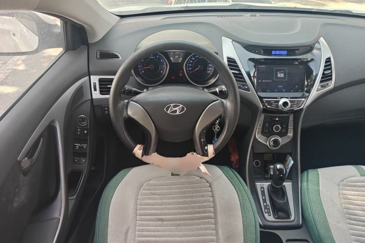 Used Hyundai Elantra (5th Generation / Langdong) 2012 1.6L Automatic Fashion Edition Steering Wheel