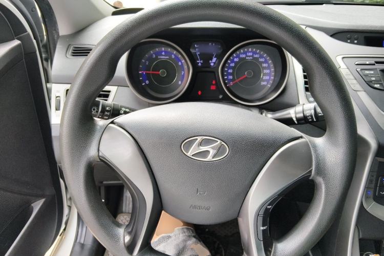 Used Hyundai Elantra (5th Generation / Langdong) 2012 1.6L Manual Fashion Edition Steering Wheel