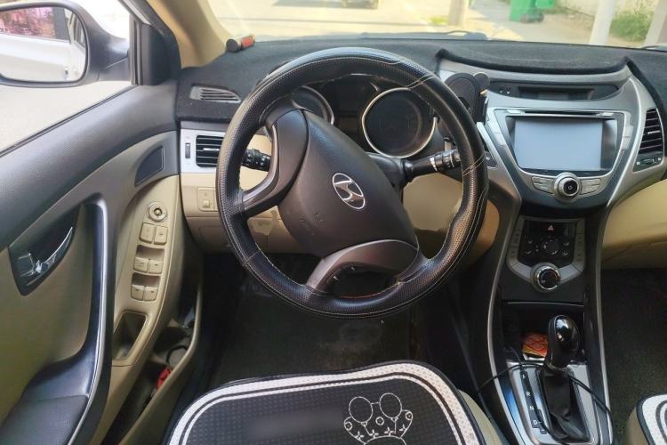 Used Hyundai Elantra (5th Generation / Langdong) 2012 1.6L Automatic Leading Model Steering Wheel