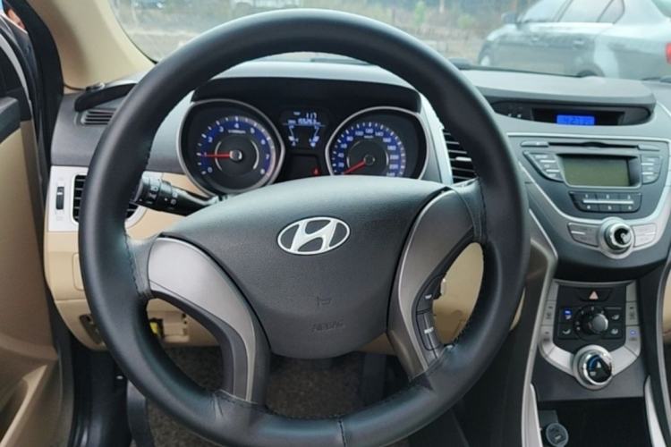 Used Hyundai Elantra (5th Generation / Langdong) 2012 1.6L Manual Fashion Edition Steering Wheel