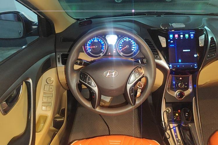 Used Hyundai Elantra (5th Generation / Langdong) 2012 1.6L Automatic Fashion Edition Steering Wheel